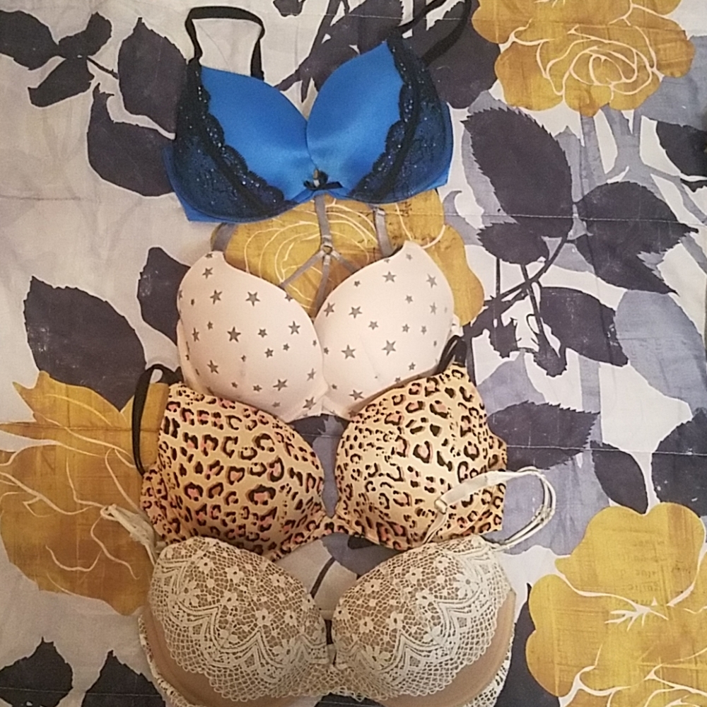 Very sexy push up 4set.